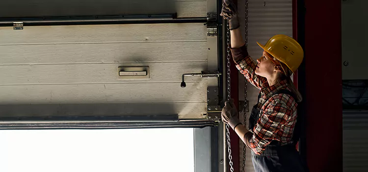 Addressing Common Garage Door Stoppage Issues in Hollywood, FL